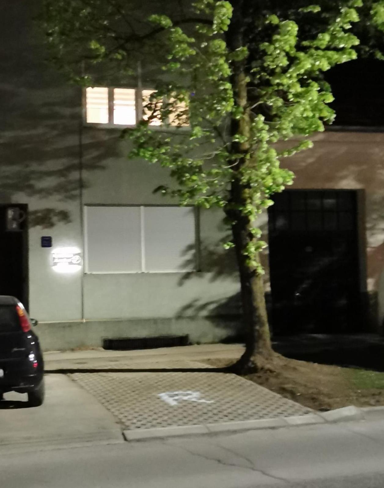 Apartman „Karolina” Nova Gradiska Εξωτερικό φωτογραφία